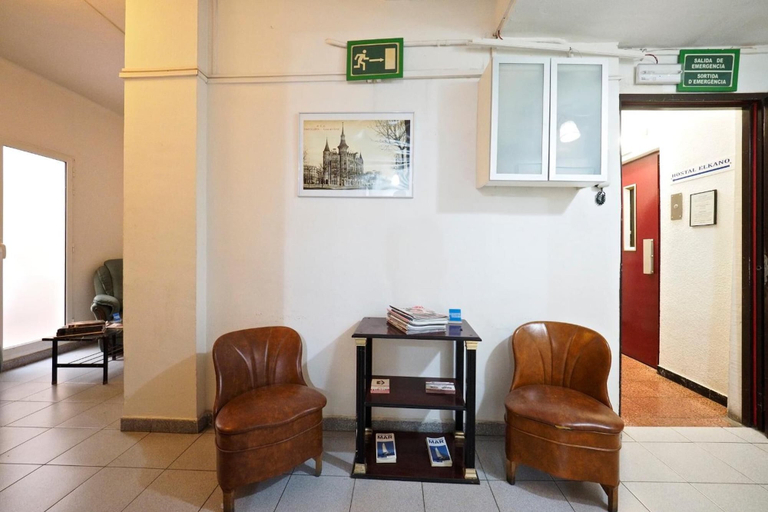 Others 5, Hostal Elkano, Barcelona