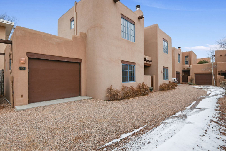 Exterior & Views 2, Piñon Dream - Walk to The Plaza, Comfortable Southwestern Style, Santa Fe
