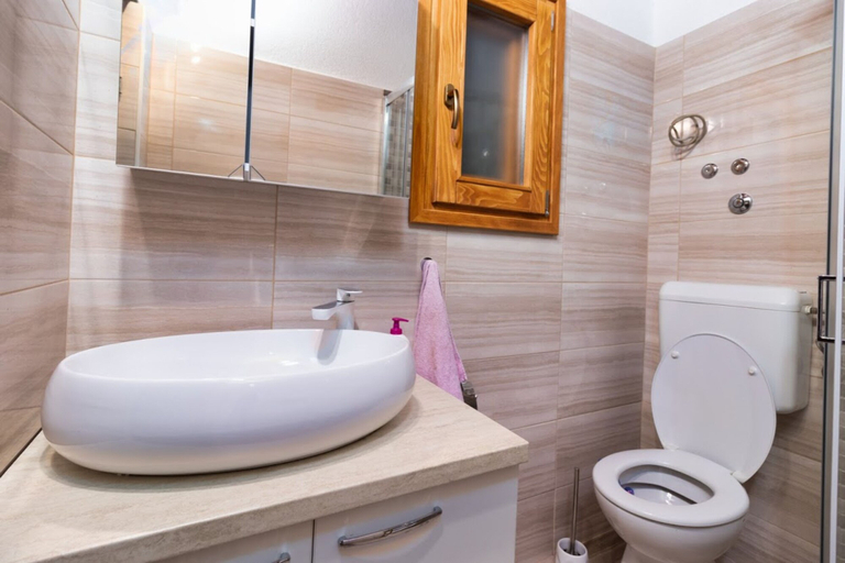Bathroom 3, Vintage Winehouse Backov, Pakoštane