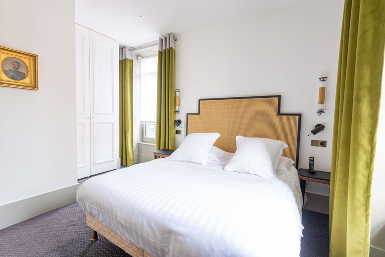 Bedroom 4, Hotel Mille pas, Isère