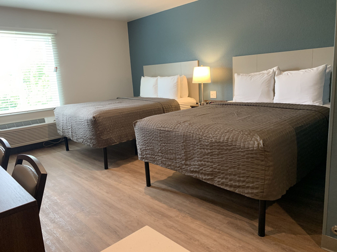 Bedroom 3, WoodSpring Suites Atlanta McDonough, Henry