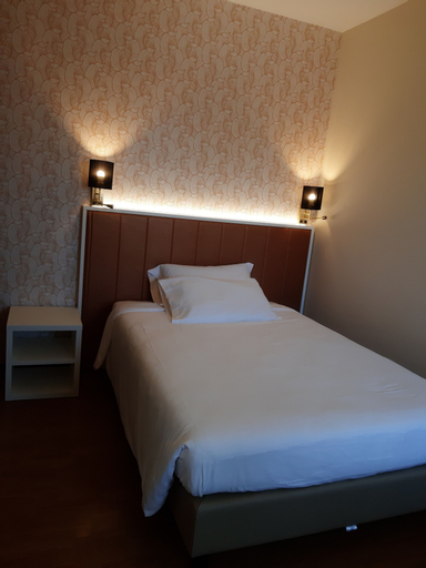 Bedroom 3, Hotel Fortuna B&B, Verona