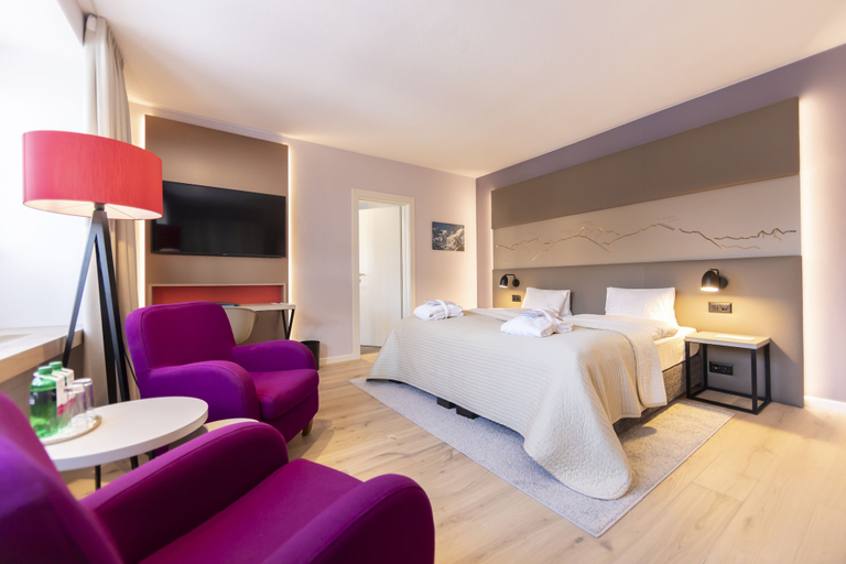 Bedroom 4, Hotel Rosatsch, Maloja