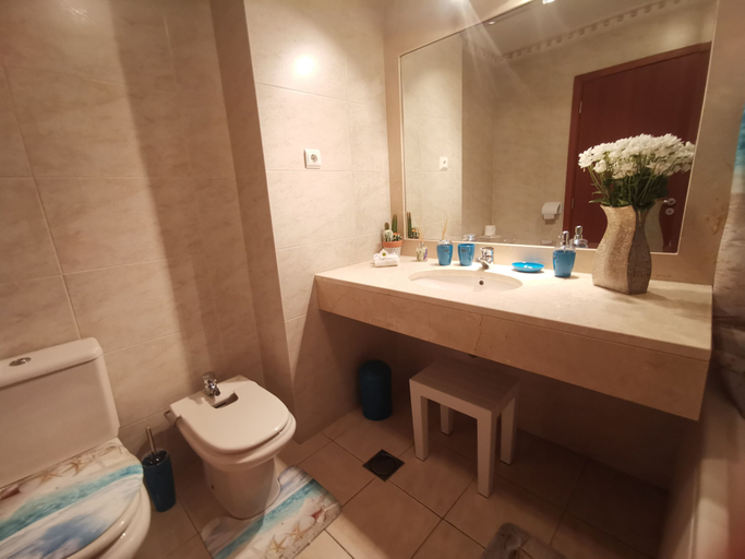 Bathroom 4, Oliveira's Atlantic View, Funchal