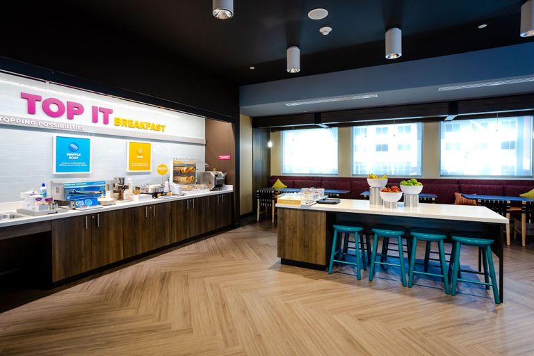 Food & Drinks 5, Tru by Hilton Pflugerville, TX, Travis