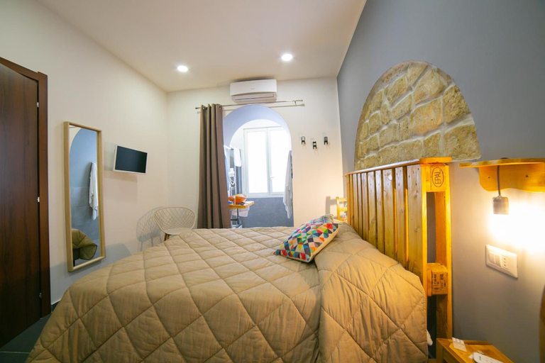 Bedroom 3, Le 4 Stagioni Dante H Napoli Centro by ClaPa Group Dislocated Hospitality, Napoli