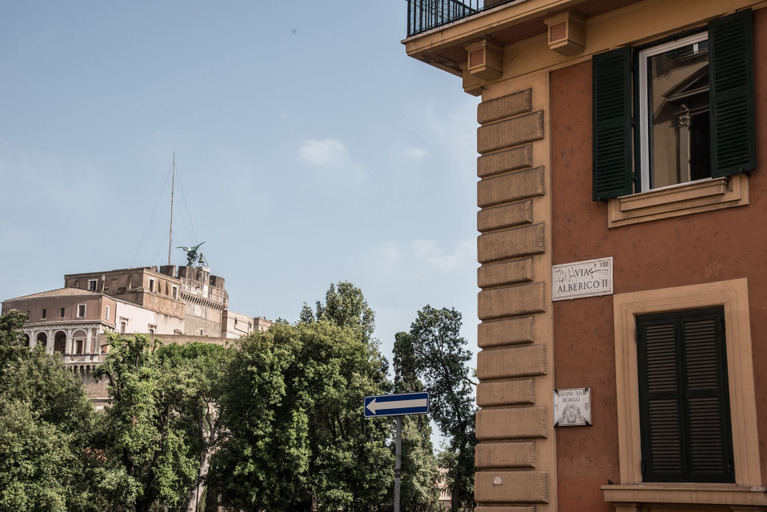 Exterior & Views 2, Domus Alberico, Rome