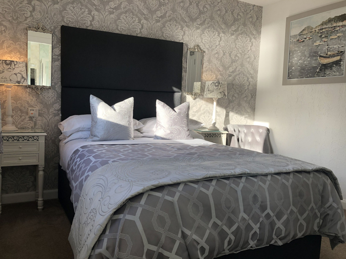 Bedroom 2, Hillview guest house, Highland