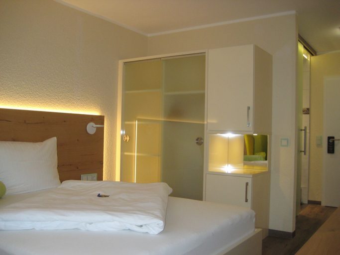 Bedroom 4, Hotel Zum Rosengarten, Darmstadt