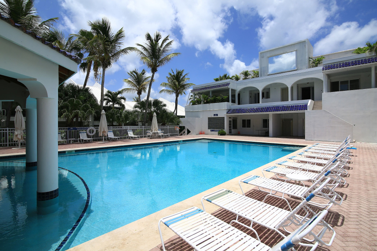 Sport & Beauty 5, Cupecoy Beach Club