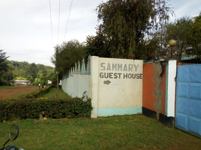 Others 5, Summary Guest House, Saboti