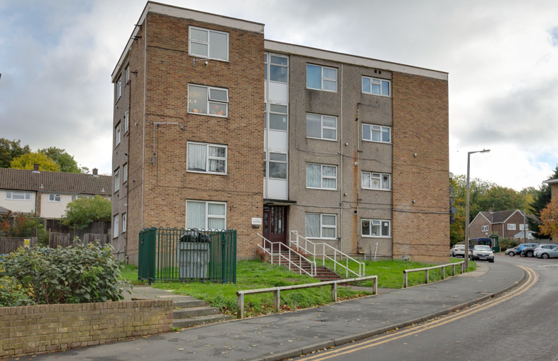 Exterior & Views, BookedUK - Bright flat in Harlow, Essex
