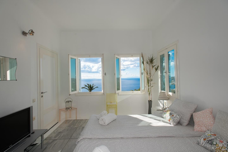 Bedroom 3, Mar Y Sol, South Aegean