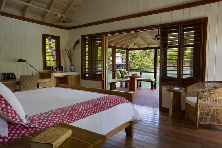 Bedroom 4, GoldenEye