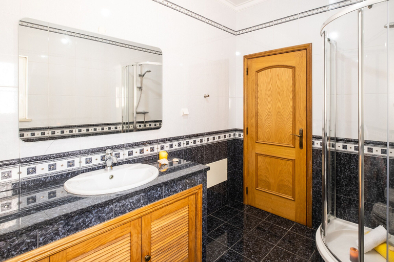 Bathroom 4, Villa Bahia, Albufeira