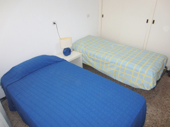 Bedroom 4, Flat one Step From La Vila de Llan?? -1774, Girona