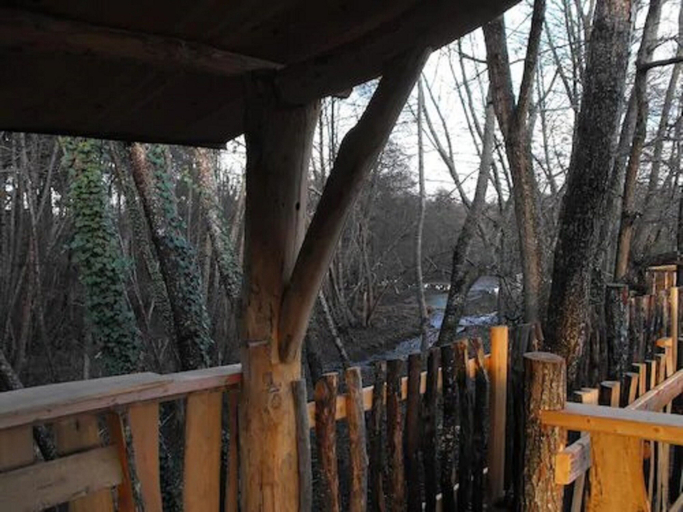 Others 5, Cabane des cerfs, Lot-et-Garonne