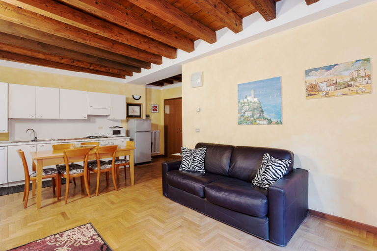 Others 3, Città Antica Charming Flat, Verona