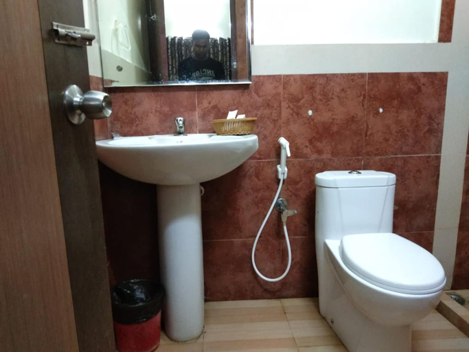 Bathroom 4, Mohana Beach Resort, Purba Medinipur