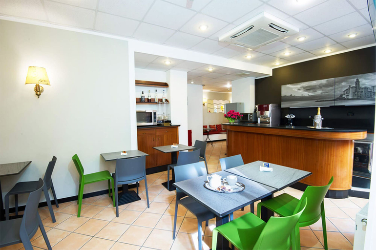 Food & Drinks 5, Hotel La Camogliese, Genova