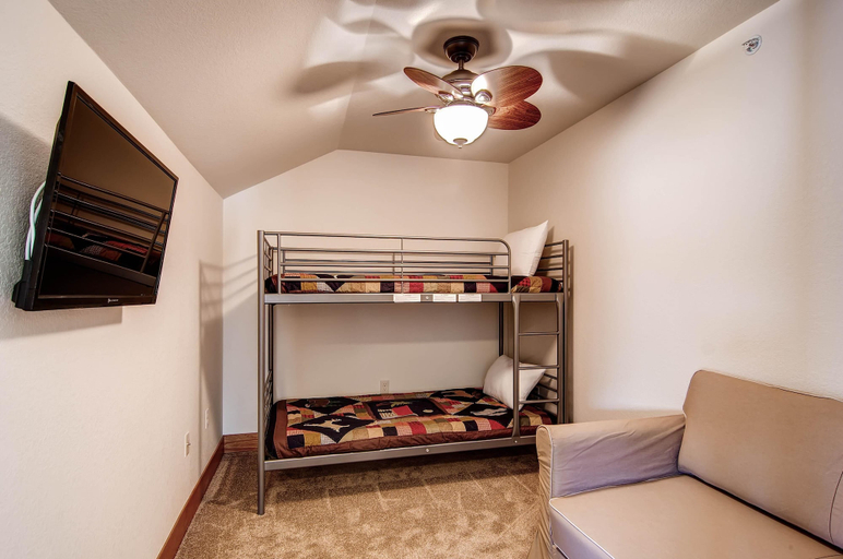 Bedroom 4, Black Canyon Inn Unit H3 Deluxe, Larimer