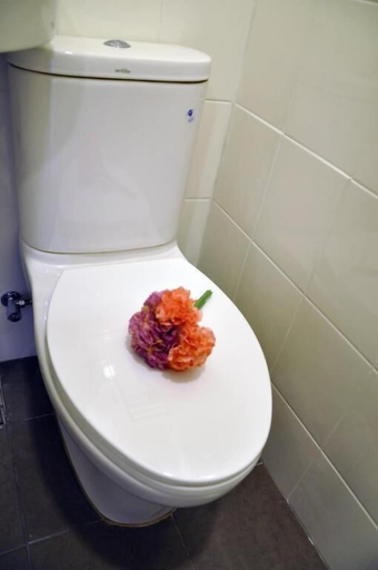 Bathroom 3, Tas 96 Inn, Kuantan