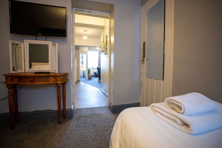 Bedroom 2, Old Barrington Arms Apartments, Northumberland