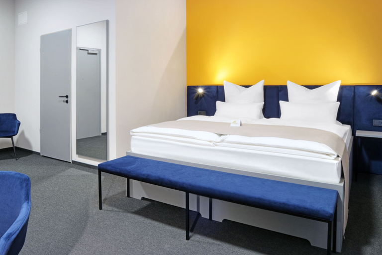 Bedroom 5, Hotel Adler, Münster
