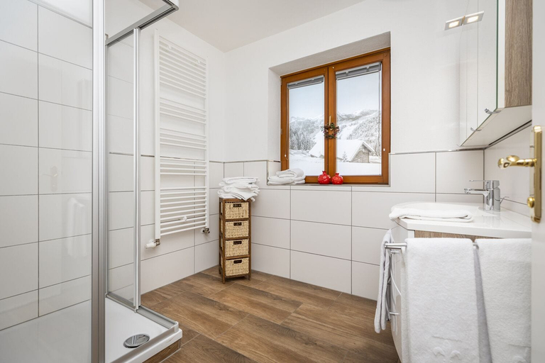 Bathroom, Herzerl-Chalet Appartements, Sankt Johann im Pongau