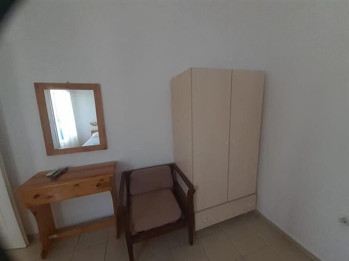 Bedroom 2, Sunshine Garden, Crete