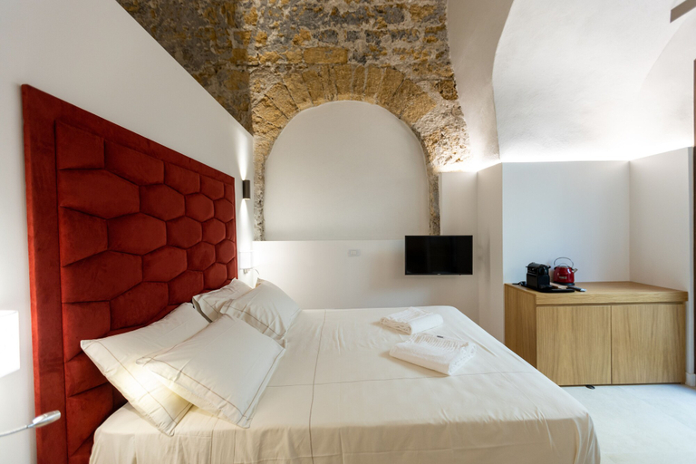 Bedroom 5, Bastione Spasimo Boutique Hotel, Palermo