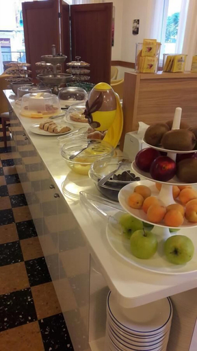 Food & Drinks 5, Albergo Larenzia, Rimini