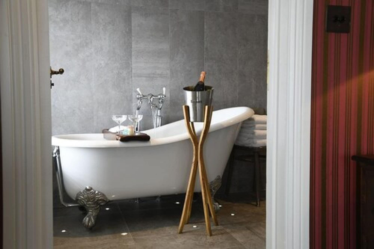 Bathroom 3, Padstow Townhouse, Cornwall