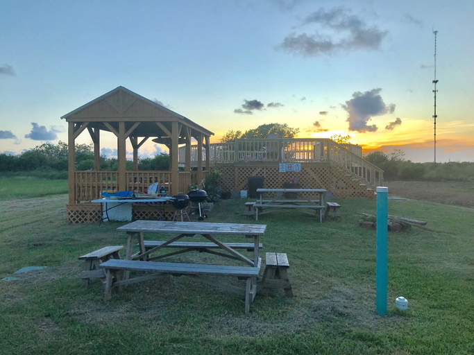 Others 3, JJB Cabins, Matagorda