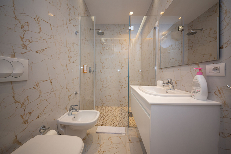 Bathroom 4, Central Chic Apartments, Tirana