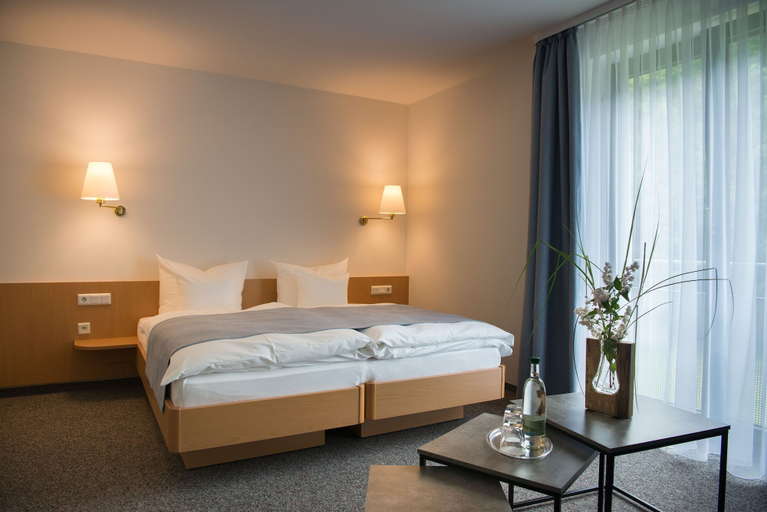 Bedroom 2, Aktivhotel Inselsberg, Gotha
