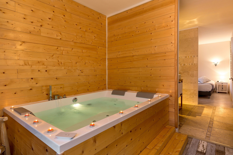 Bathroom 5, The Originals Boutique, Clair Hôtel, Martigues, Bouches-du-Rhône