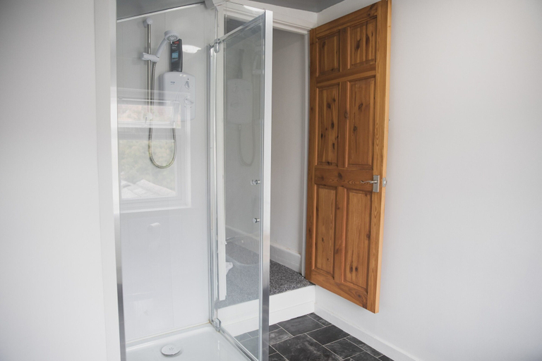 Bathroom 2, Leicester City House, Leicester