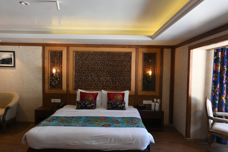 Bedroom 5, Kolahoi Green Heights Gulmarg, Baramulla