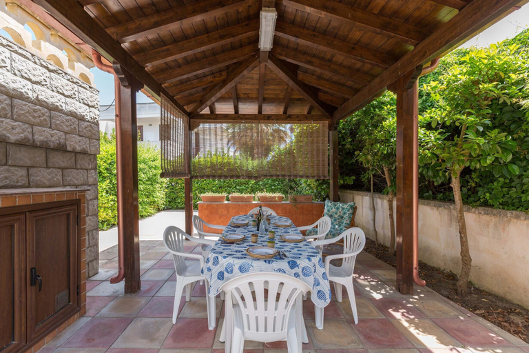 BBQ/picnic area, 3010 Appartamento Kalos by Barbarhouse, Lecce