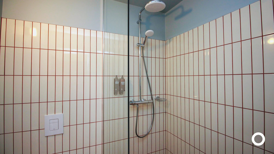 Bathroom 5, Grandi by Center Hotels, Reykjavík