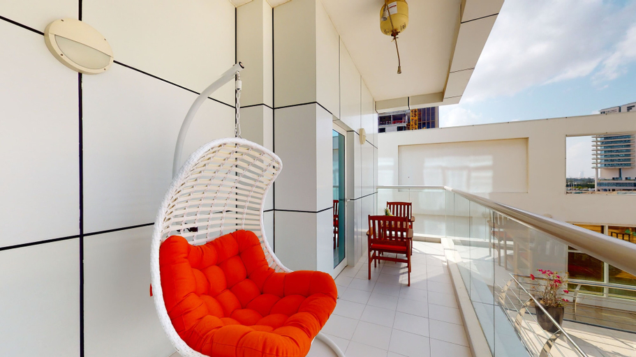 Balcony 2, 403 Park Central, Dubai