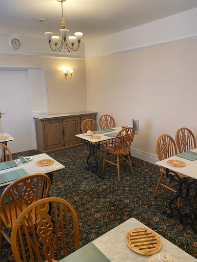 Others 4, Landguard Lodge, Southampton