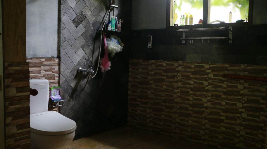 Bedroom 3, Homestay Junet - Hostel, Kulon Progo
