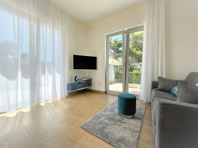 Others 5, Beach Residences Caroline, Hvar