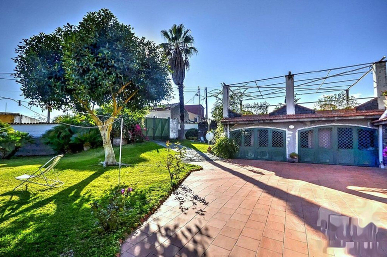 Exterior & Views 2, Villa With Garden in Sicily Near the sea, Catania