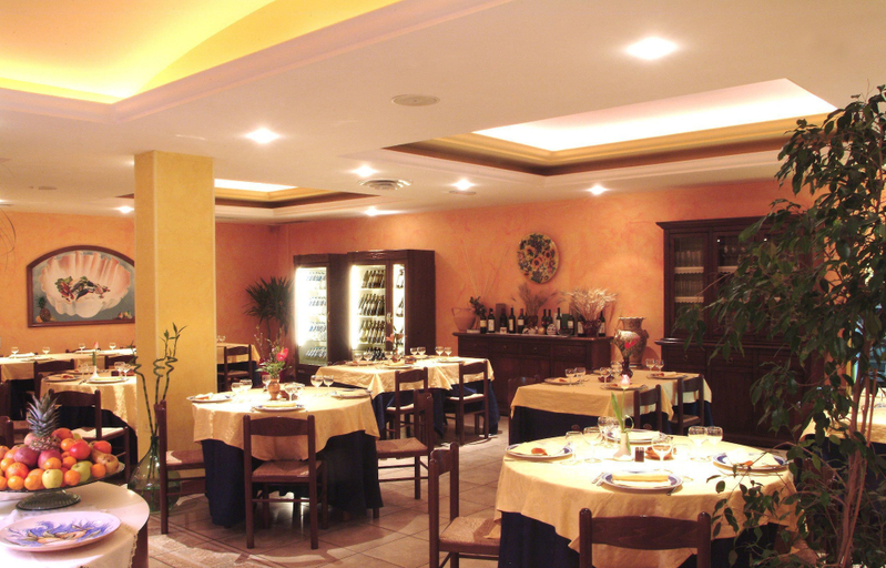 Food & Drinks 4, Torresi, Macerata