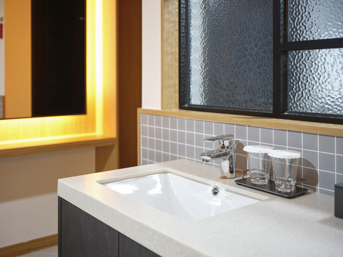 Bathroom 5, S Stay Hotel, Suwon