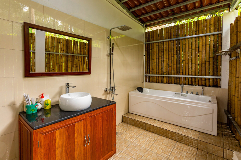 Bathroom 4, Caesar Phu Quoc Hotel, Phú Quốc