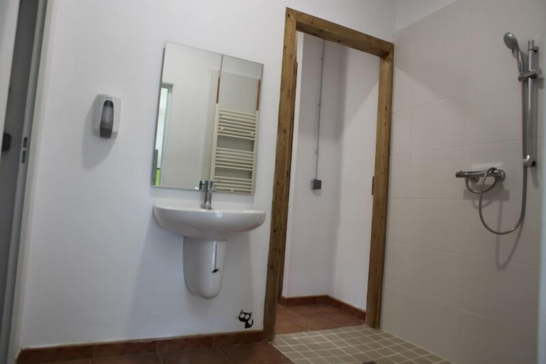 Bathroom 3, Colonias Verge Blanca, Lleida